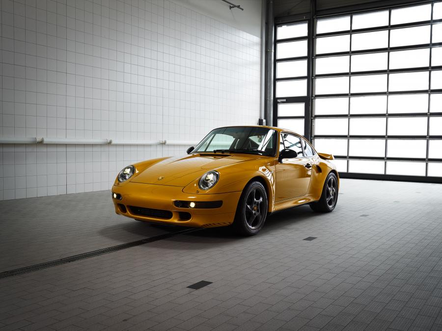  Porsche 911 Turbo Classic Series (993) 2018 года  (фото 1 из 60)